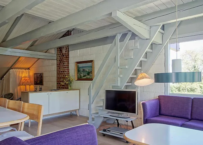 Seaside Retreat In - By Traum *